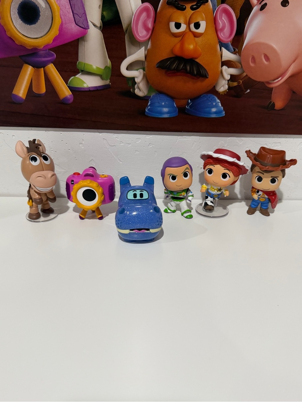 Toy Story Funko Minis (6) bullseye, buzz, atlas, snappy, woody, Jessie.